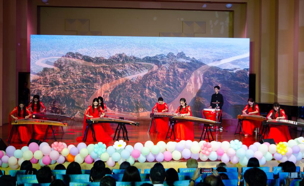 我校開展"荊"彩連"臺(tái)"文化藝術(shù)交流活動(dòng)-荊楚理工學(xué)院